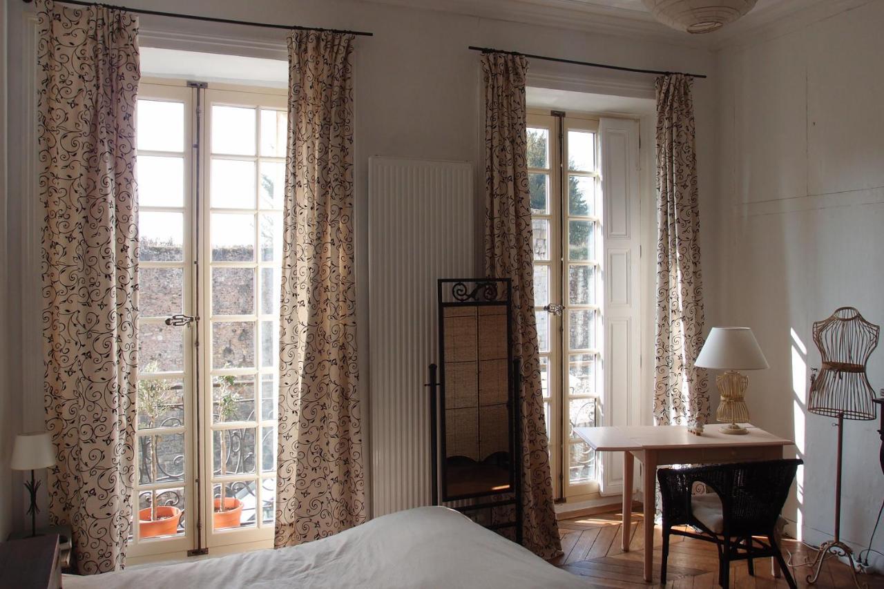 ช็องบร์ โดต ดู ชาโต Bed & Breakfast ดูร์ดอง ห้อง รูปภาพ